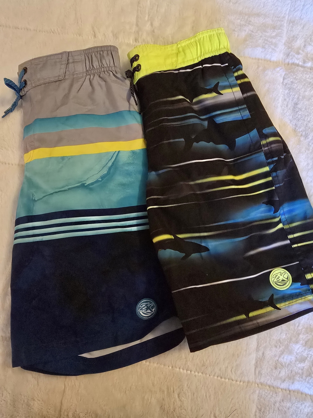 ZeroXposur Kids' Swim Shorts in Navy & Gray